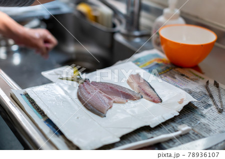 魚料理 下ごしらえ さばく 魚料理 下ごしらえ さばく 78936107