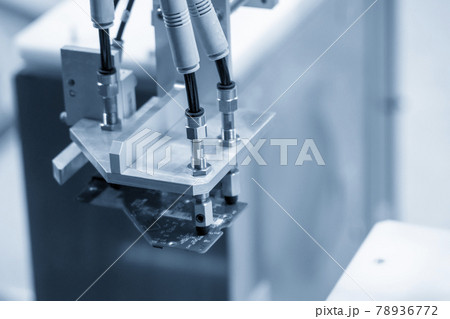 The hi-technology material handling circuit board . The hi-technology material handling circuit board . 78936772