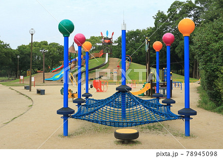 公園の遊具（七瀬川自然公園） 78945098