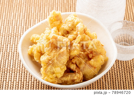 とり天(鶏肉の天ぷら)。日本酒のおつまみイメージ。 78946720