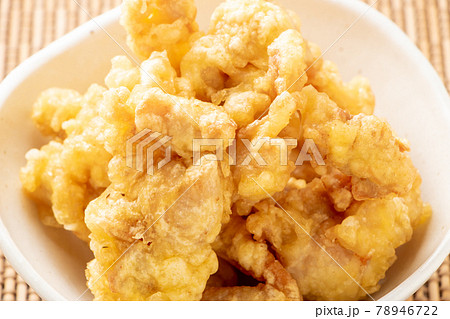 とり天(鶏肉の天ぷら)のアップ。 78946722