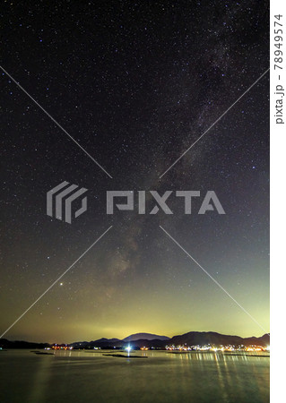 瀬戸内の初秋の星景色 沈む夏の天の川 瀬戸内の初秋の星景色 沈む夏の天の川 78949574