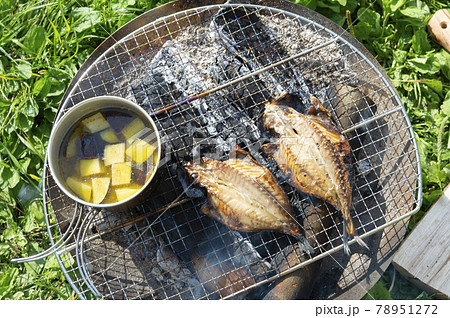 キャンプの朝ごはん キャンプの朝ごはん 78951272