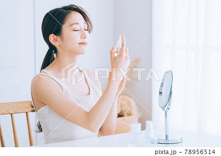 女性 スキンケア 女性 スキンケア 78956514