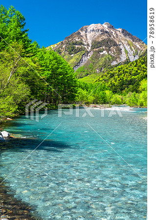 《長野県》新緑の上高地・焼岳と梓川 《長野県》新緑の上高地・焼岳と梓川 78958619