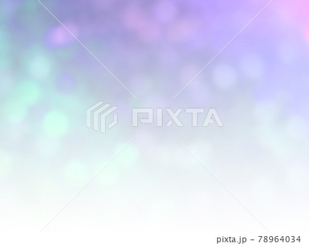 キラキラ輝くイルミネーション背景イメージ薄/青紫系 上から下へ薄くなるグラデーション 横 他系色有り 78964034