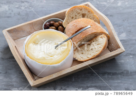 typical portuguese cheese with bread and olives typical portuguese cheese with bread and olives 78965649