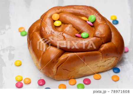 typical Portuguese Easter cake Folar on ceramic background 78971608
