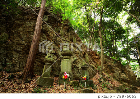 十六羅漢の石仏 78976065