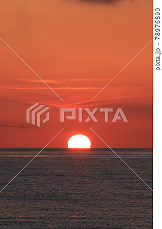 氷見のダルマ太陽 78976890