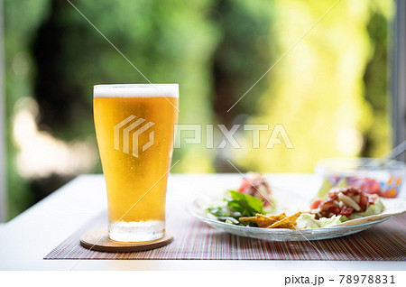 真夏に美味しい生ビールとタコス　 78978831