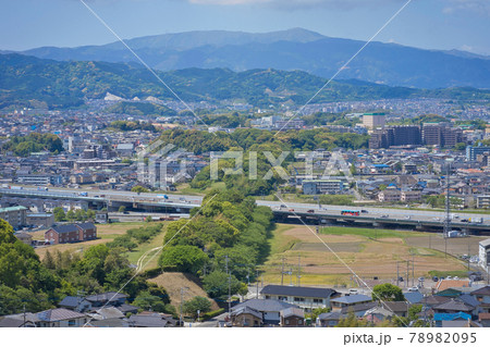 福岡県大野城市の水城跡土塁 78982095