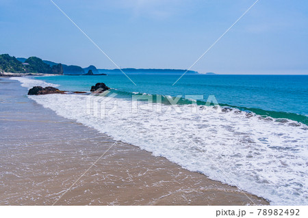 （静岡県）南国情緒溢れるビーチ、伊豆下田の吉佐美大浜海水浴場 78982492
