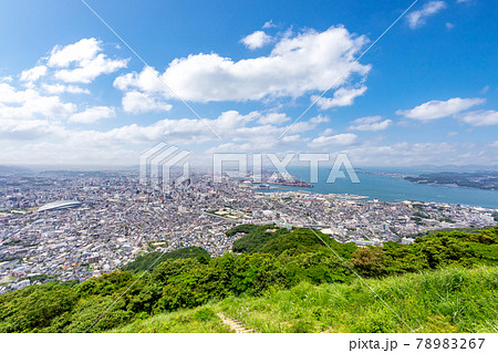 小文字山山頂から見た北九州市街地眺望 小文字山山頂から見た北九州市街地眺望 78983267