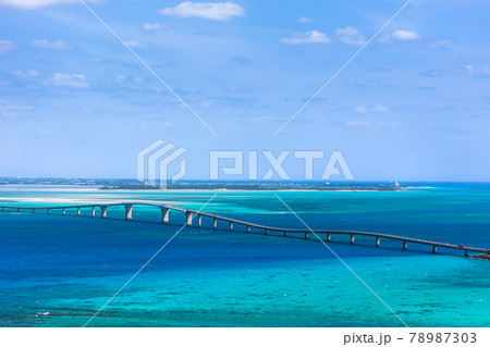 沖縄県宮古島、青空と伊良部大橋・日本 沖縄県宮古島、青空と伊良部大橋・日本 78987303