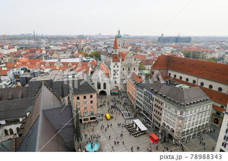 ドイツ　バイエルン州　ミュンヘン　新市庁舎から旧市庁舎方面の眺め 78988343