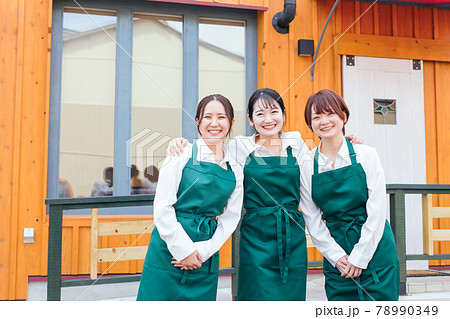 カフェ・飲食店・喫茶店・レストラン・雑貨屋などの店舗スタッフ カフェ・飲食店・喫茶店・レストラン・雑貨屋などの店舗スタッフ 78990349