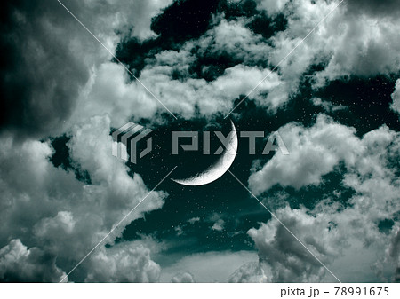 The moon in the night skyのイラスト素材 [78991675] - PIXTA