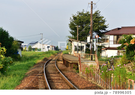 2020年夏の山形鉄道フラワー長井線と車窓風景及び沿線の風景 78996305