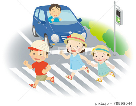 横断歩道を渡る子供たち 横断歩道を渡る子供たち 78998044
