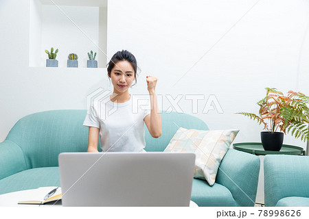 女子 女の子 女児 78998626