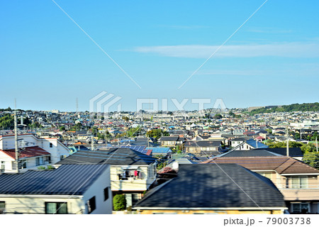 我が街を見渡す 79003738