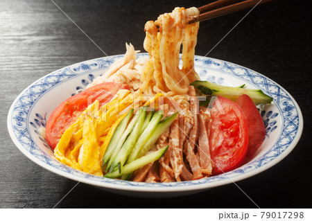 胡麻ダレ冷やし中華 胡麻ダレ冷やし中華 79017298