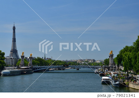 フランス・パリ、コンコルド橋から見たセーヌ川、2020年5月27日撮影。 フランス・パリ、コンコルド橋から見たセーヌ川、2020年5月27日撮影。 79021341