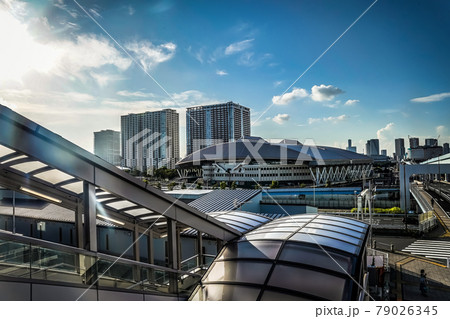 有明駅から有明テニスの森を臨む 有明駅から有明テニスの森を臨む 79026345