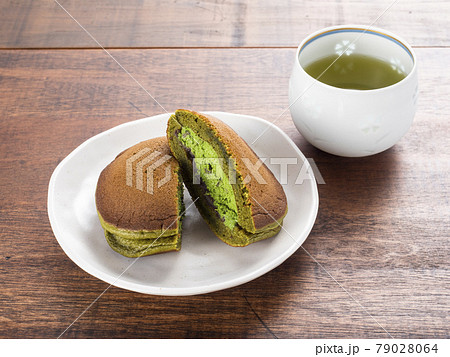 生どら焼き 抹茶味 生どら焼き 抹茶味 79028064