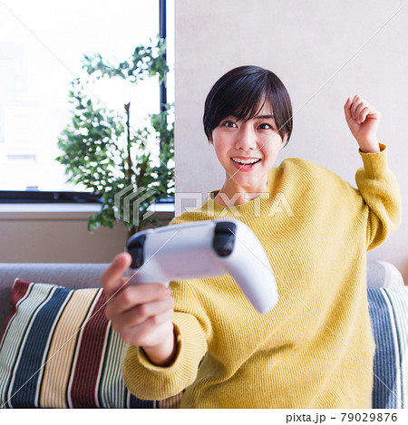 eスポーツ オンライン対戦 ゲーム配信 ゲーム実況 【 コロナ禍 ニューノーマル 】 eスポーツ オンライン対戦 ゲーム配信 ゲーム実況 【 コロナ禍 ニューノーマル 】 79029876