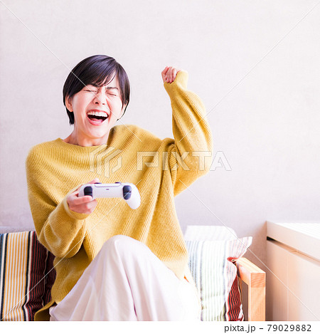 eスポーツ オンライン対戦 ゲーム配信 ゲーム実況 【 コロナ禍 ニューノーマル 】 eスポーツ オンライン対戦 ゲーム配信 ゲーム実況 【 コロナ禍 ニューノーマル 】 79029882