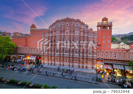 Hawa Mahal on evening, Jaipur, Rajasthan, India. 79032948