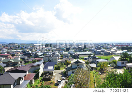 2020年夏、山形線の新庄駅から赤湯駅間の車窓風景と駅風景 2020年夏、山形線の新庄駅から赤湯駅間の車窓風景と駅風景 79035422