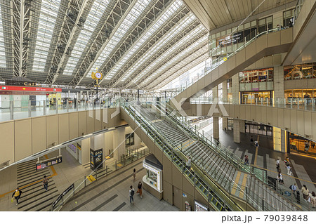 大阪駅 時空の広場 79039848