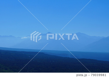 快晴で爽やかな秋の車山高原からの眺望 快晴で爽やかな秋の車山高原からの眺望 79039981