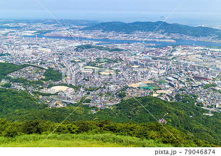 皿倉山山頂より北九州市街を望む 79046874