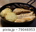 キャンプ飯 79046953
