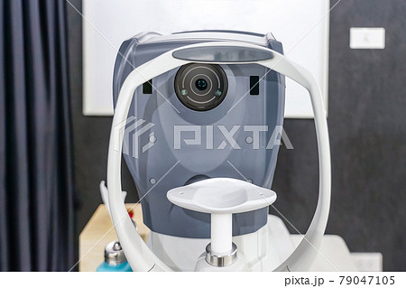 Ophthalmology clinic equipment Slit lamp examination. Biomicroscopy, non-mydriatic retinal camera, phoropter. 79047105
