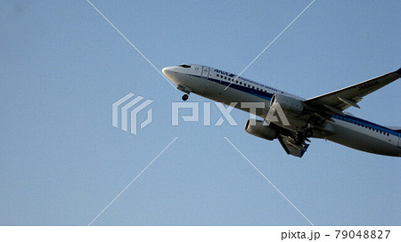 離陸した旅客機 離陸した旅客機 79048827