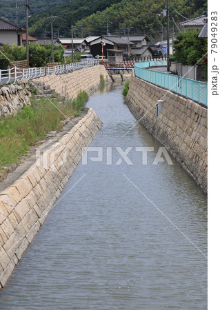 岡山県玉野市の古くて、とても美しい建物 79049283