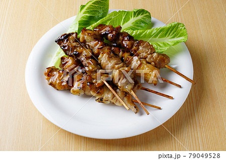 焼き鳥 鶏肉 焼き鳥 鶏肉 79049528