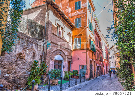 Picturesque alley in Trastevere 79057521
