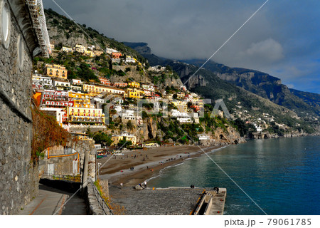 アマルフィ海岸・ポジターノの風景11 アマルフィ海岸・ポジターノの風景11 79061785