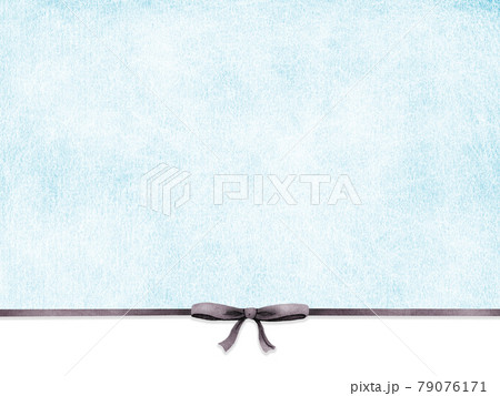 くすみブルーの下に黒リボンをかけた背景のイラスト素材