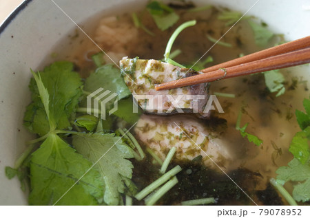 鰤茶漬け 鰤茶漬け 79078952