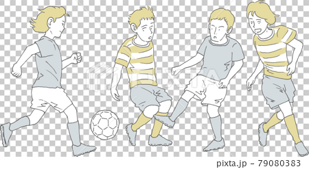 サッカーをする4人の男 79080383