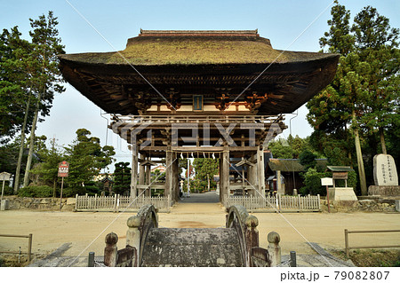 苗村神社　楼門　【滋賀県蒲生郡竜王町】 79082807