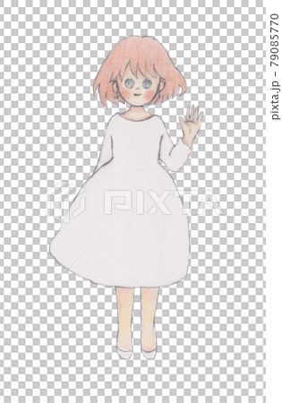 手描きイラスト手を振る白い服の女の子 79085770
