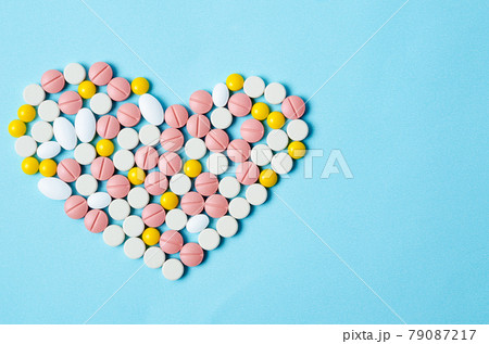 Many colorful pills macro. Many colorful pills macro. 79087217